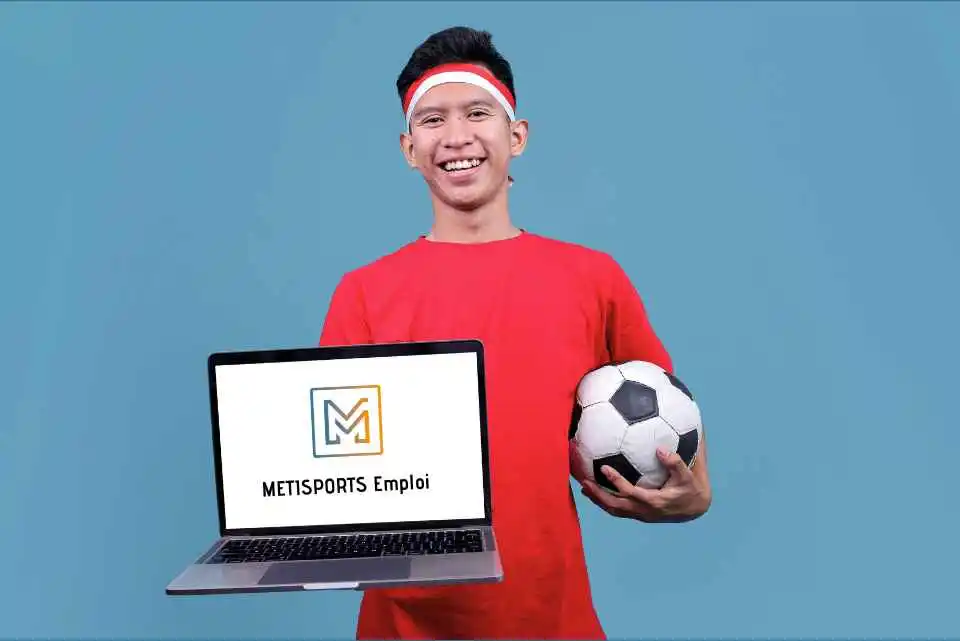 un joueur fait la promotion de la solution ressources humaines de Metisports